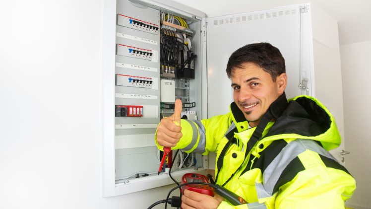 HV Elektro – Din pålidelige elektriker til alle el-opgaver i Danmark